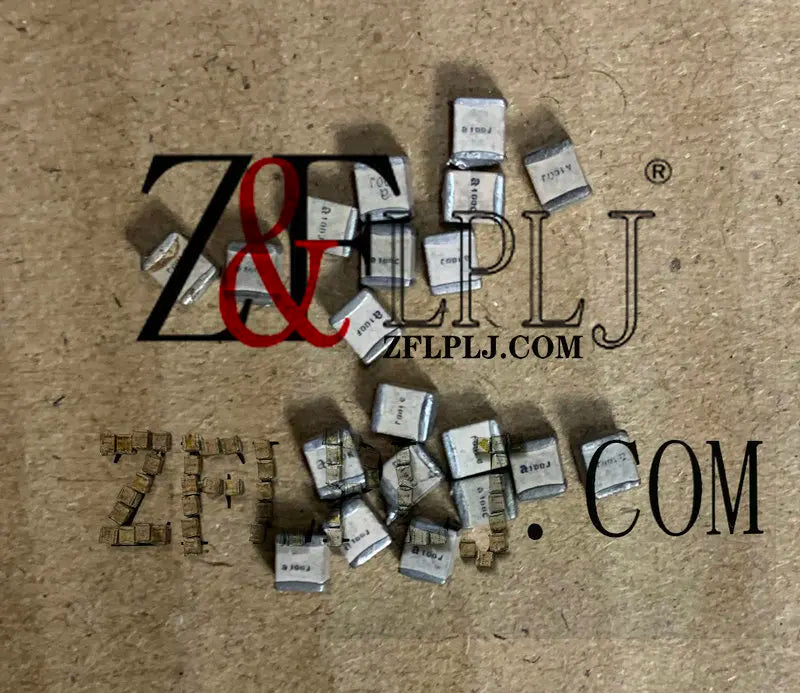 Porcelain Superchips Multilayer Capacitor 1210 Size:1000PF 50V,6.8PF,7.5PF,8.2PF, 10pF,24pF,27pF 500V,30pF,43pF,47pF,75pF,68PF,82PF 500V 10PCS
