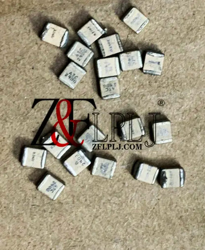 Porcelain Superchips Multilayer Capacitor 1210 Size:1000PF 50V,6.8PF,7.5PF,8.2PF, 10pF,24pF,27pF 500V,30pF,43pF,47pF,75pF,68PF,82PF 500V 10PCS